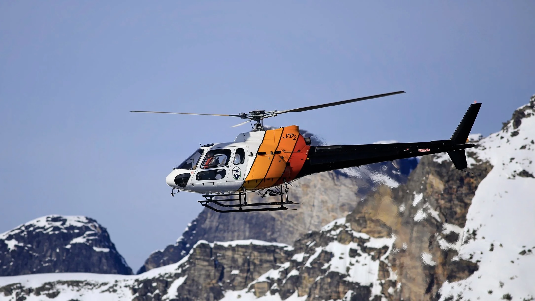 Airbus AS350 (H125)